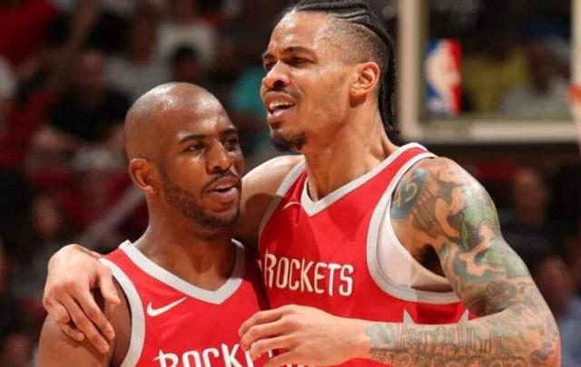 每体：巴萨考虑出售卡萨多并标价3000万欧，切尔西对他感兴趣（每体：巴萨拟以3000万欧出售卡萨多，切尔西有意引进）