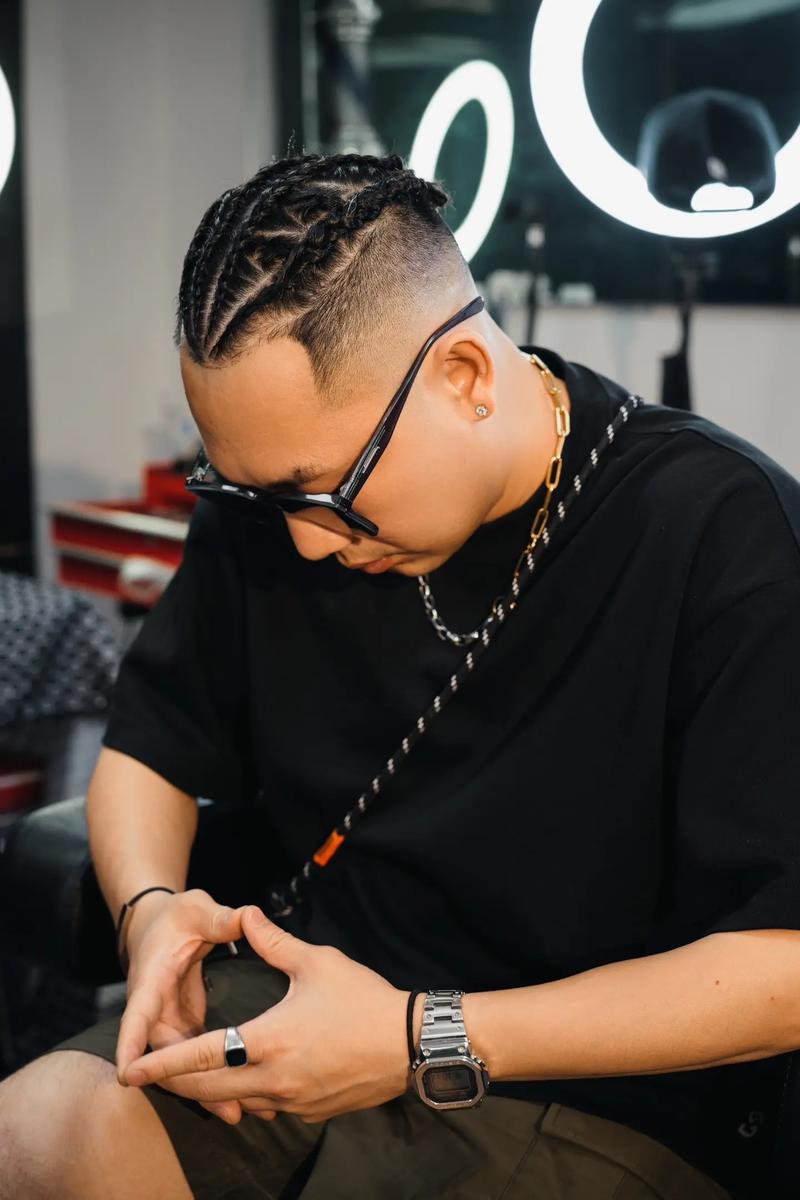 广岛三箭主帅：很高兴我的最后一战能获胜，球员们动力十足（广岛三箭主帅：告别战取胜，球员斗志昂扬）